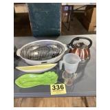 Kitchen ware lot