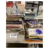 Lot of Antique and Collectibles books & guides