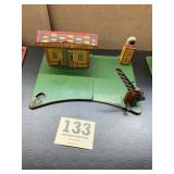 Marx Glendale train depot crossing