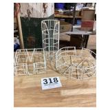 Picnic Plate,Napkin, and cup wire holders