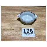 Vintage Pyrex baking dish with glass lid