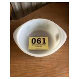 Glasbake 1.5 quart baking dish