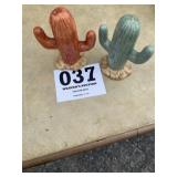 Cactus salt and pepper shakers