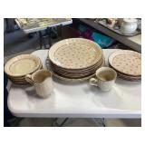 Village Chintz (English Cottage) Dinner set