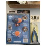 Fiskerï¿½s oval and circle cutter and euro punch