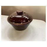 7 1/2 in stoneware bowl with lid