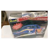 Revell Hot Wheels Camaro 1:25 scale model plus