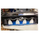 Kichler 4 light / light bar / new