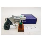 S&W ULTIMATE CARRY M632 32H&R MAG REVOLVER