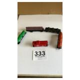 HO gauge Tank cars,log carSanta Fe caboose