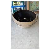 Vintage crock seashell motif