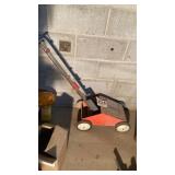 Spray can line marker