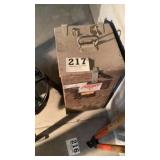 Test kit for testing amount of air in concrete