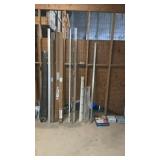 Angles edges, hinges, miscellaneous lot