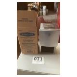 Commercial toilet tissue dispenser