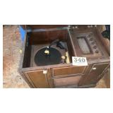 Console photographer radio