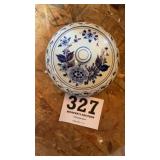 Delft candy dish