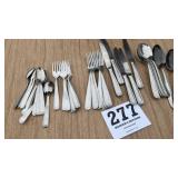 Set of silverware