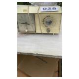 General electric clock, radio