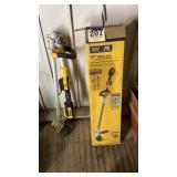 DeWalt 20 V folding string trimmer