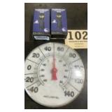 Thermometer and two UV flashlights