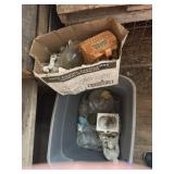 Dishware and household decor tote