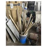Miscellaneous buckets of Dowl rods