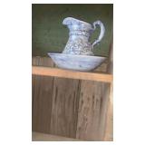 Light croc, pitcher, and bowl