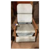 Rolling recliner chair