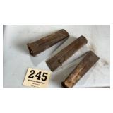 A lot of three metal splitting wedges