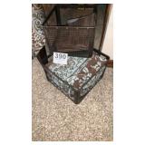 3 towels and metal crates