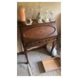 Secretaryï¿½s desk