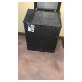 Clothes hamper