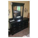 Four drawer bedroom dresser with mirror