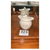 Pfaltzgraf rose pattern. Sugar canister.