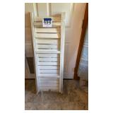 Collapsible display shelf