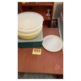 Microwave bacon cooker, 2 large Tupperware