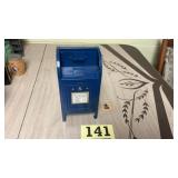 Vintage metal US Mail drop off box toy bank.