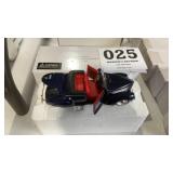 Die cast 1939 Lincoln Zephyr Convertible