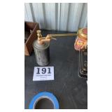 Kant rust vintage oil spray can