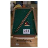 Table top pool table