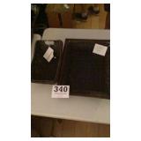 2 wicker trays