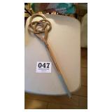 Bamboo rug cleaner