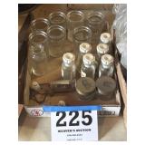 Miscellaneous small jars lot