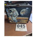 THE ASTRONAUTS LUNCH BOX