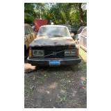 Vintage Barn Find Volvo 244DL or 242DL 2-door