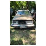 Vintage Barn Find Volvo 262C 2.7 2-door