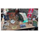 Miscellaneous Christmas decorations lot