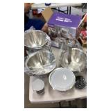 NEW STAINLESS STEEL BOWL SET with measuring cups
