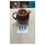 Hull brown, drip teapot